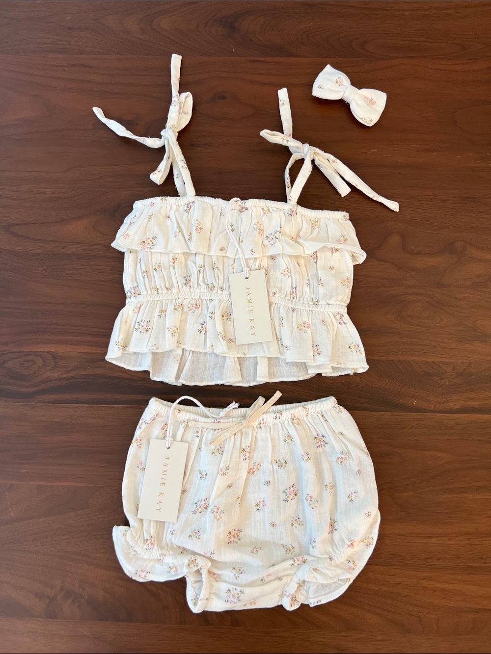 NWT Jamie Kay Cream Floral Ruffle Tank and Bloomers Set with matching bow, 2 yr
